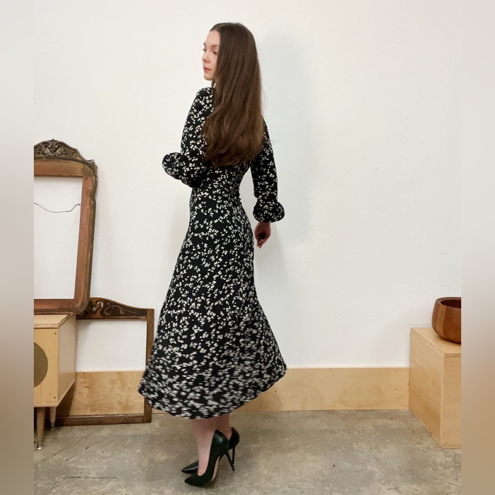 & Other Stories Black and White Floral Long Sleeve Midi Dress 6 - Picture 9 of 12